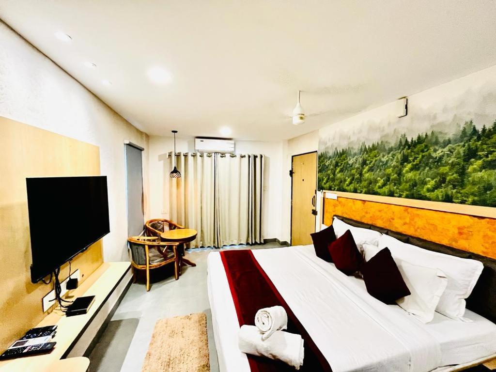 Hotel Lake View Airport Zone Hyderabad Bagian luar foto