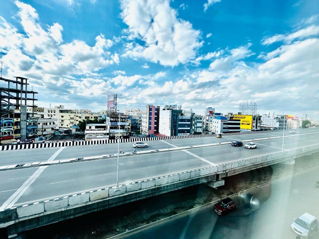 Hotel Lake View Airport Zone Hyderabad Bagian luar foto