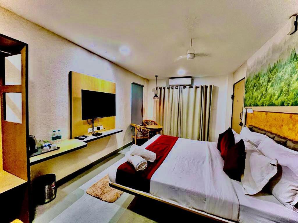 Hotel Lake View Airport Zone Hyderabad Bagian luar foto